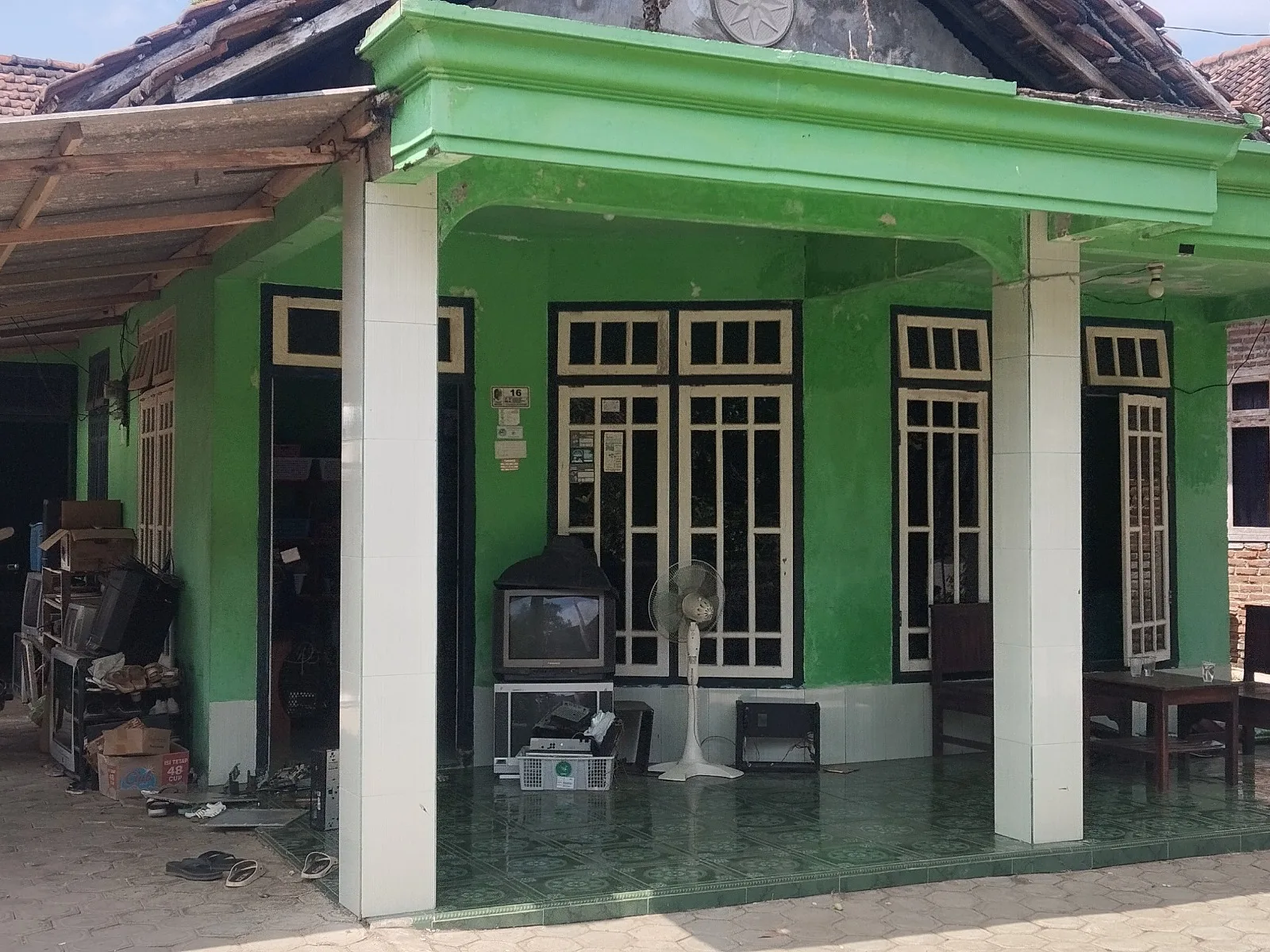 surya cell dan servis elektronik